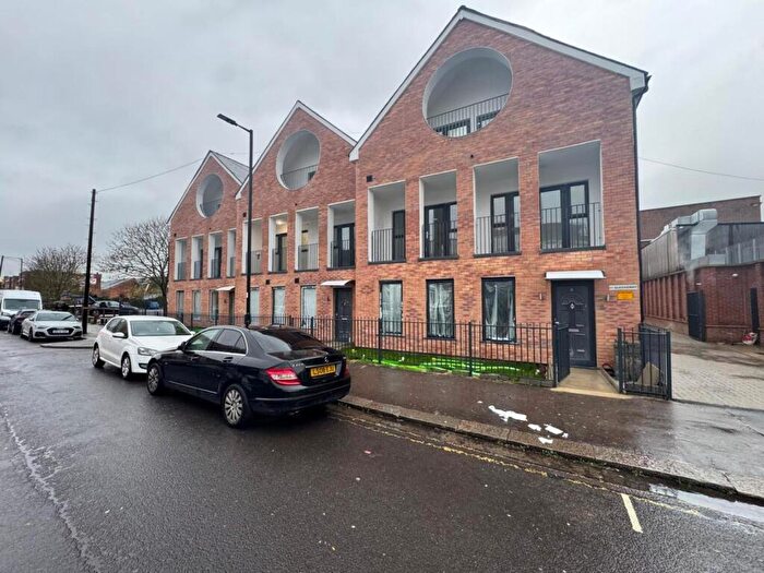 Block Of Apartments For Sale In High Street, Enfield, EN3