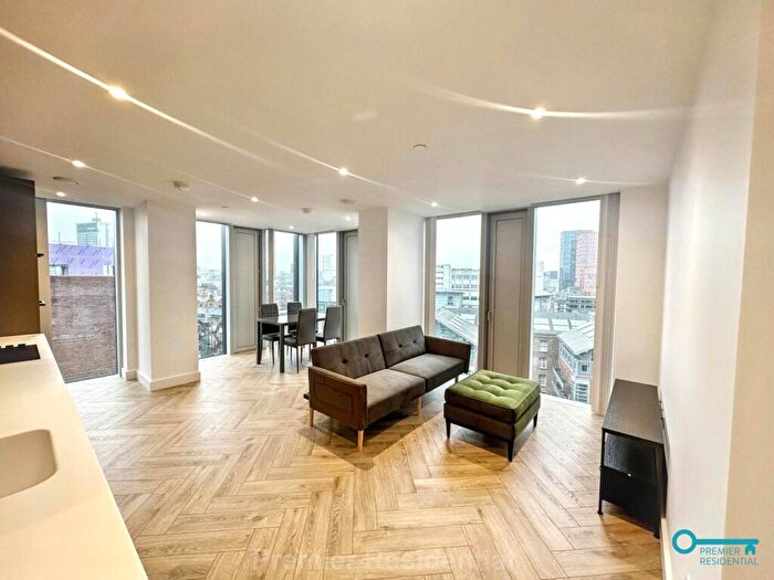 2 Bedroom Apartment To Rent In Port Street, Manchester, M1