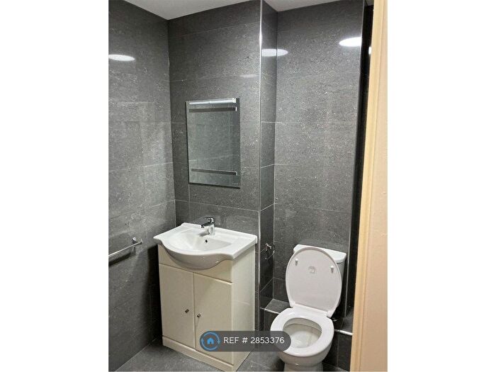 1 Bedroom Flat To Rent In Rothesay Road, Luton, LU1