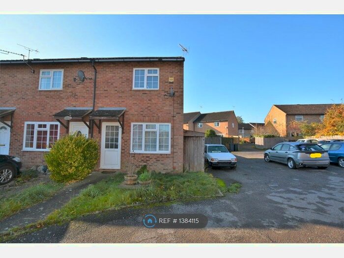 2 Bedroom End Of Terrace House To Rent In Falcon Way, Ashford, Kent., TN23