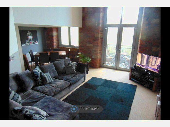 2 Bedroom Flat To Rent In Valley Mill, Elland HX5