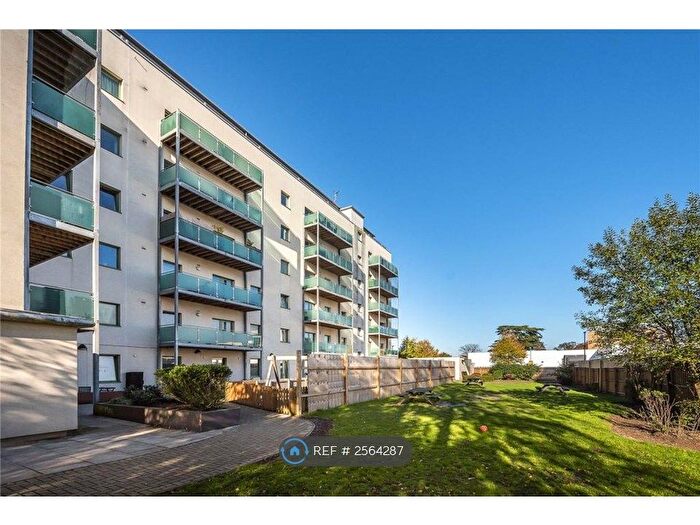 1 Bedroom Flat To Rent In Bellevue Court, Hounslow, TW3
