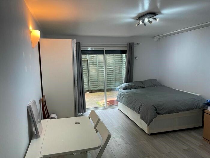 Studio To Rent In Burnley Road, London, NW10