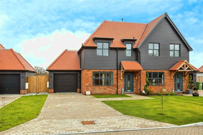 3 Bedroom Semi-Detached House For Sale In Willow Lane, Paddock Wood, Tonbridge, Kent, TN12