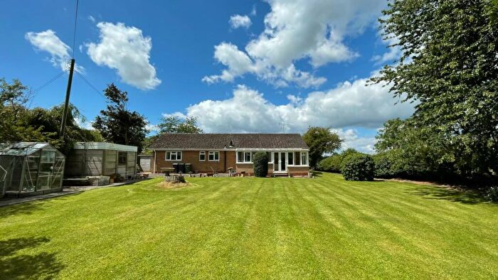 3 Bedroom Detached Bungalow For Sale In Lower Clopton, Upper Quinton, Stratford-upon-Avon, CV37