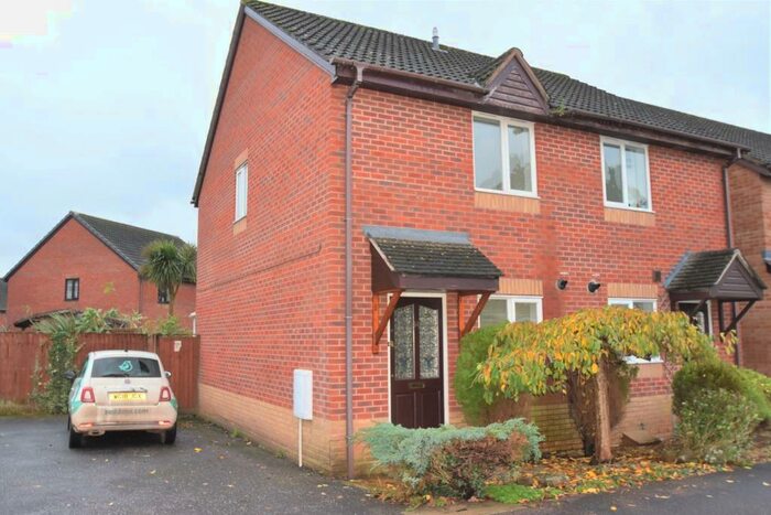 2 Bedroom Detached House To Rent In Gardenia Drive, Tiverton, Devon, EX16
