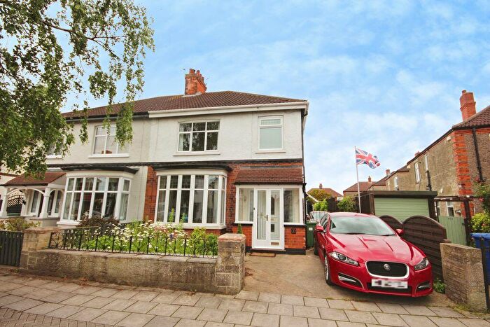 3 Bedroom Semi Detached House For Sale In St Hildas Avenue, Grimsby, DN34
