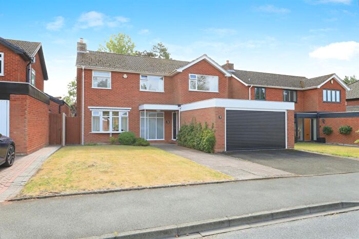 4 Bedroom Detached House For Sale In Lynwood Drive, Blakedown, Kidderminster, DY10