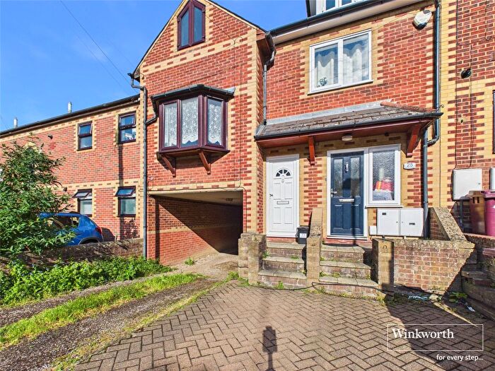 2 Bedroom Terraced House To Rent In Franklin Street, Reading, Berkshire, RG1