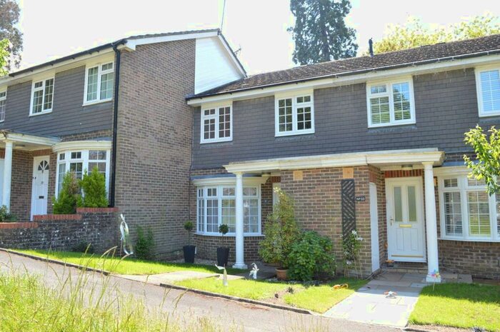 3 Bedroom Terraced House To Rent In Marlborough Drive, Weybridge, KT13