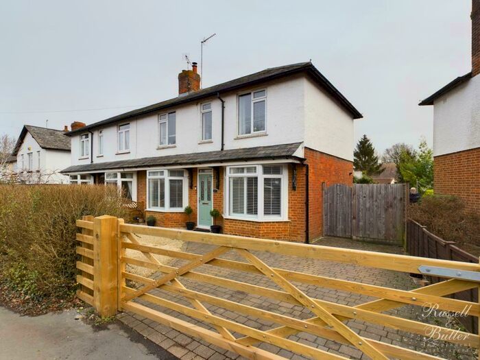 3 Bedroom Semi-Detached House To Rent In Bourtonville, Buckingham, MK18