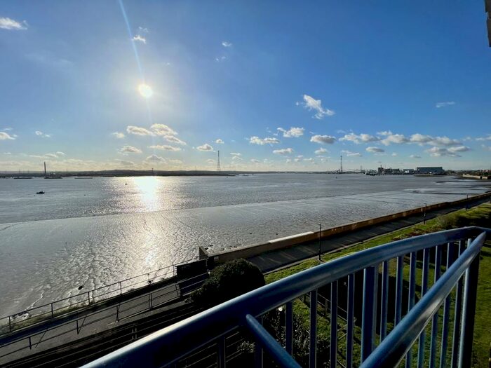 2 Bedroom Apartment To Rent In Argent Street, Grays, RM17