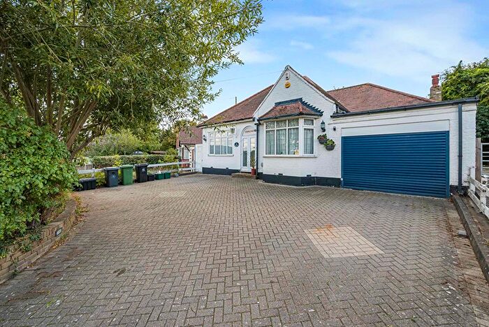 3 Bedroom Bungalow For Sale In Maidstone Road, Sidcup, DA14