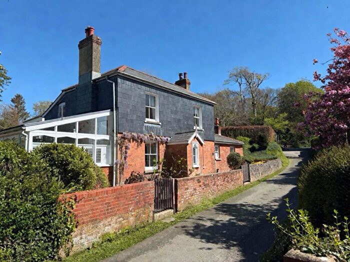 4 Bedroom Detached House For Sale In Clatterford Shute, Carisbrooke, PO30