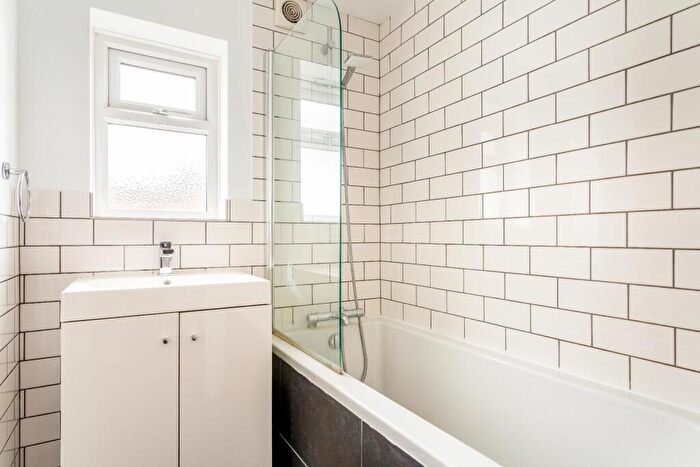 1 Bedroom Apartment For Sale In Rose Hill Close, Brighton, BN1