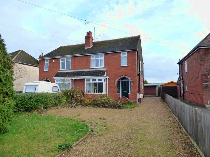 3 Bedroom Semi-Detached House For Sale In Bath Road, Hardwicke, Gloucester GL2