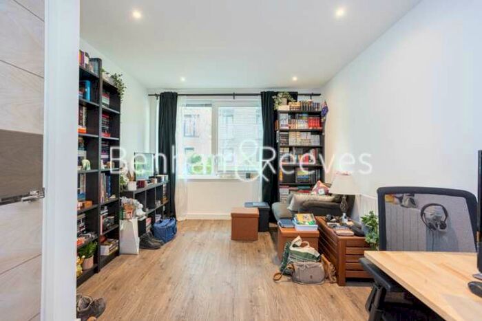 1 Bedroom Apartment To Rent In Ashton Reach, Marine Wharf, SE16