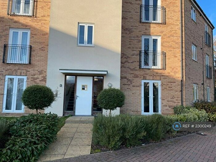 2 Bedroom Flat To Rent In Fonda Meadows, Oxley Park, Milton Keynes, MK4