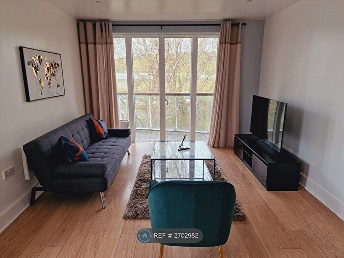 2 Bedroom Flat To Rent In Ream Court, Wycombe, High Wycombe, HP11