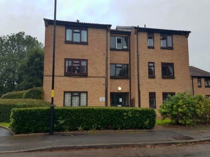 Studio To Rent In Swan Gardens, Erdington, Birmingham, B23