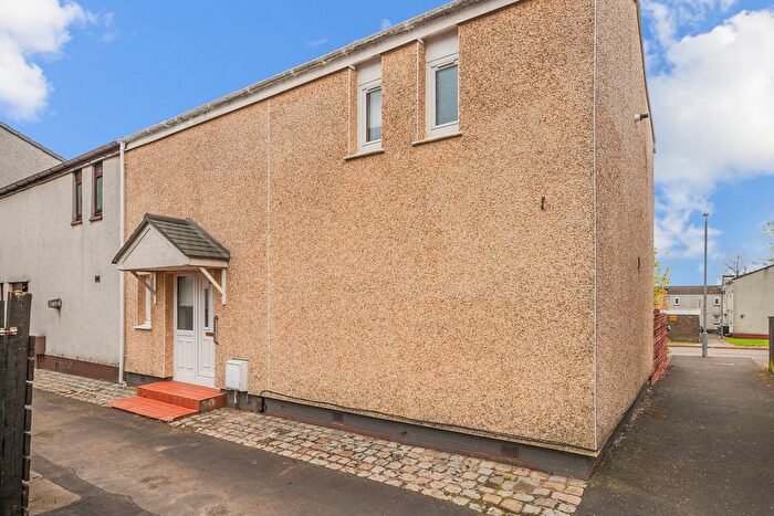 3 Bedroom End Of Terrace House For Sale In Aytoun Drive, Erskine, PA8