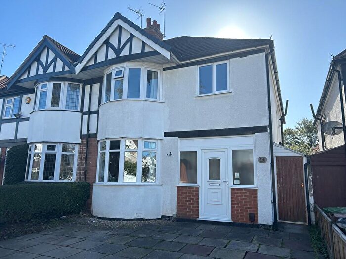 3 Bedroom Semi-Detached House For Sale In Sandy Hill Road, Shirley, B90