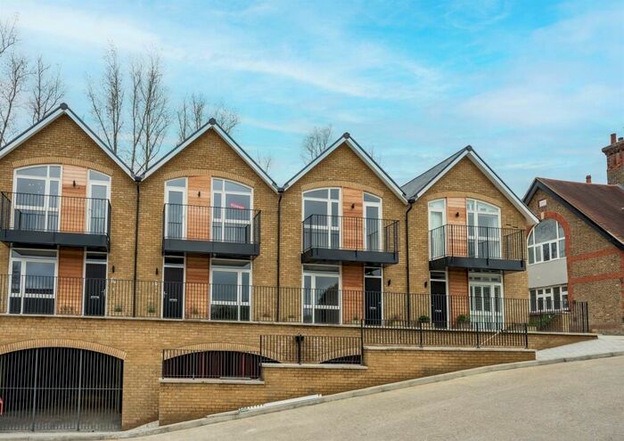 3 Bedroom Terraced House For Sale In Bulbourne Yard, Bulbourne, Tring, HP23