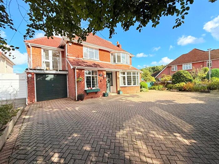 6 Bedroom Detached House For Sale In Oakley Hill, Wimborne, BH21