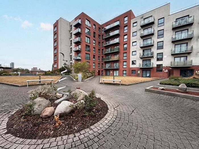 2 Bedroom Flat For Sale In Broughton Lane, The Vibe, M7