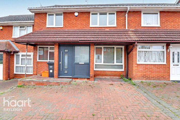 3 Bedroom Terraced House To Rent In Dengayne, Basildon, SS14