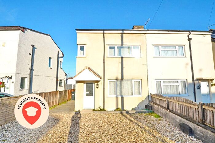 2 Bedroom Flat To Rent In Wades Road, Filton, Bristol, South Gloucestershire, BS34