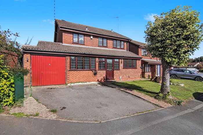 4 Bedroom Detached House For Sale In Larkfield Way, Coventry, CV5
