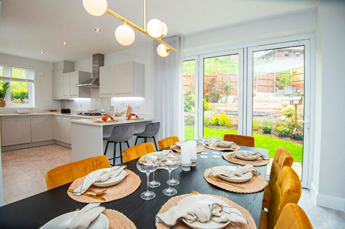 4 Bedroom Detached House For Sale In Off Worral Drive, Peters Village Wouldham, ME1