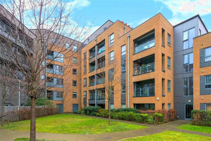 1 Bedroom Flat To Rent In Avonley Road, London, SE14