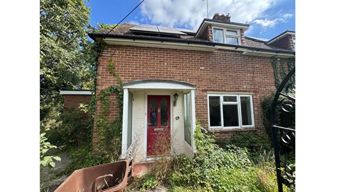 2 Bedroom Property For Sale In Elmsmead, Iden, Rye, East Sussex, TN31