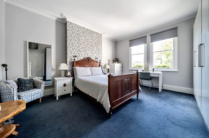 5 Bedroom Detached House For Sale In St Leonards Road, Ealing, W13