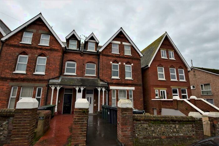 Apartment To Rent In Moat Croft Road, Eastbourne, BN21