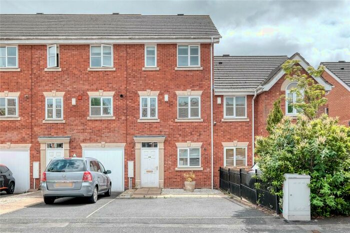 3 Bedroom House To Rent In Honeychurch Close, Redditch, B98