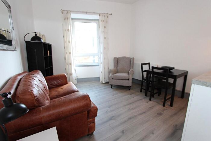 1 Bedroom Flat To Rent In Dalry Road, Dalry, Edinburgh, EH11