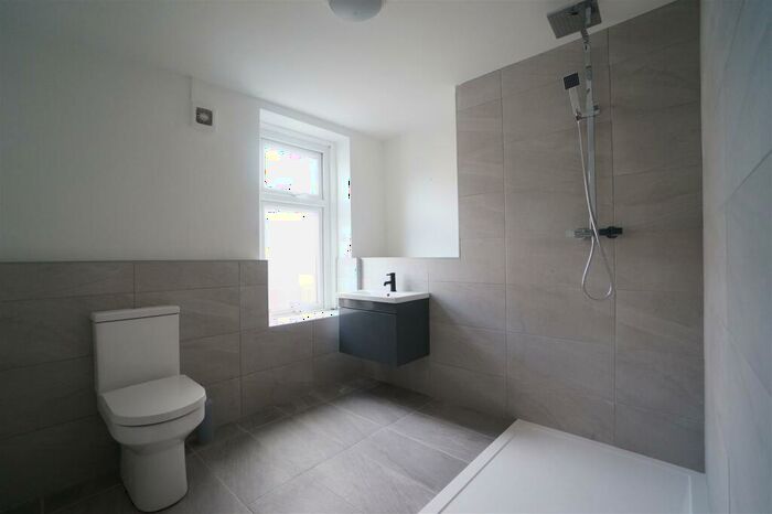 3 Bedroom House To Rent In West End, Penchwintan Road, Bangor, LL57