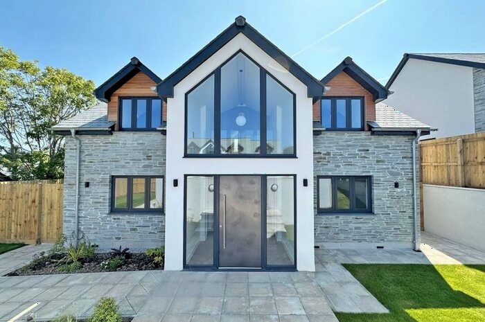 4 Bedroom Detached House To Rent In Kew Carn, Illogan, Redruth, TR16