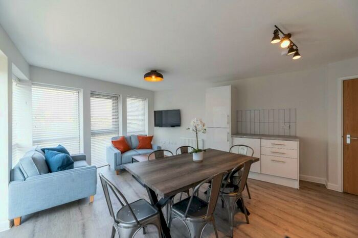 4 Bedroom Flat To Rent In Falconar Street, Newcastle Upon Tyne, NE2