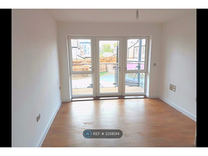 1 Bedroom Flat To Rent In Atlas Way, Milton Keynes, MK10
