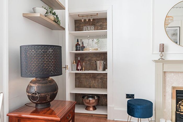 1 Bedroom Flat For Sale In / Leith Walk, Edinburgh, EH6