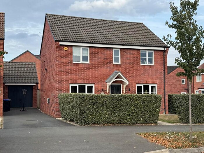 4 Bedroom Detached House For Sale In Lovesay Avenue, Nottingham, NG15