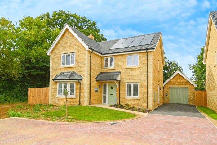4 Bedroom Detached House For Sale In Great Somerford, Chippenham, SN15