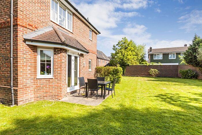 2 Bedroom Flat To Rent In Latymer House, Godwin Close, Wokingham, RG41