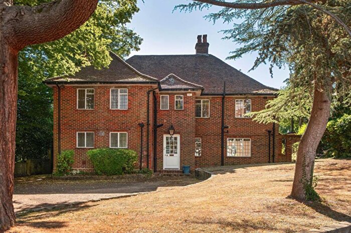 5 Bedroom Detached House For Sale In Beech Avenue, South Croydon, CR2