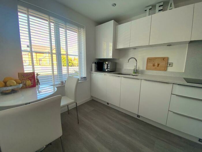 3 Bedroom End Of Terrace House To Rent In Stanier Drive, Edwalton, Nottingham, Nottinghamshire, NG12