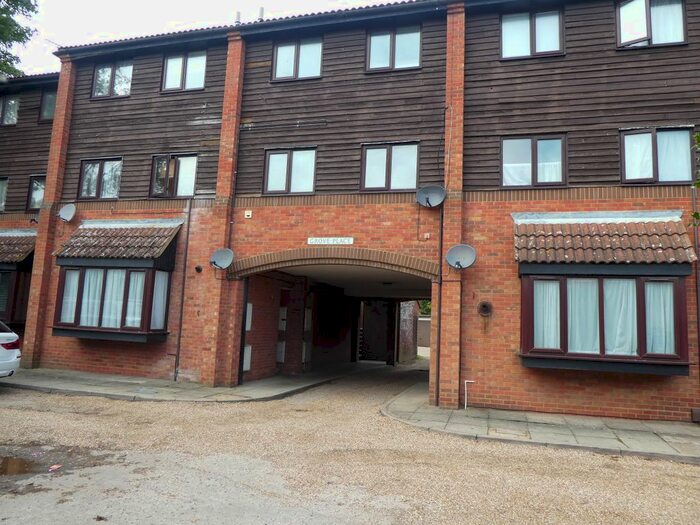 1 Bedroom Flat To Rent In Grove Place, Welham Green, Herts, AL9
